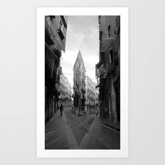 Tuesday 6 March 2012: convergence revealing obscure divergence Art Print