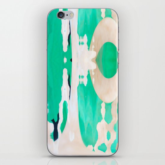 undone iPhone Skin