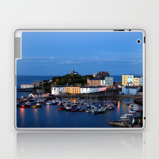TENBY HARBOUR. PEMBROKESHIRE.WALES. Laptop & iPad Skin