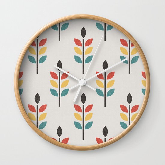 Leaf Pattern Wall Clock