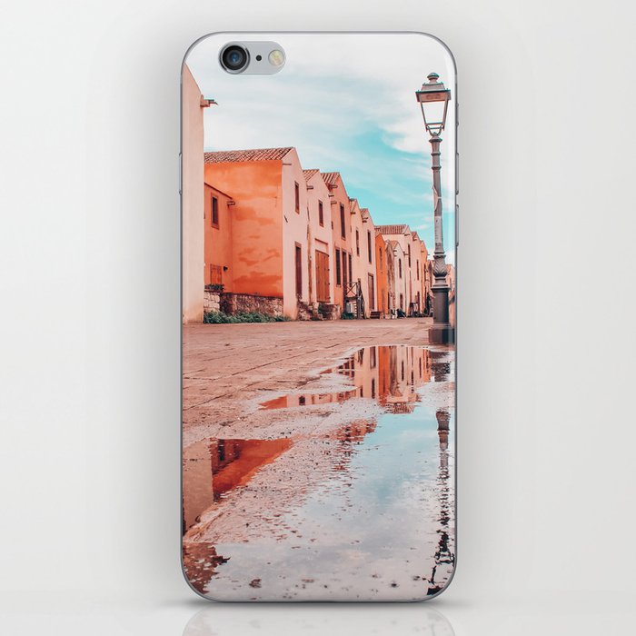 Streetlight reflection | City iPhone Skin