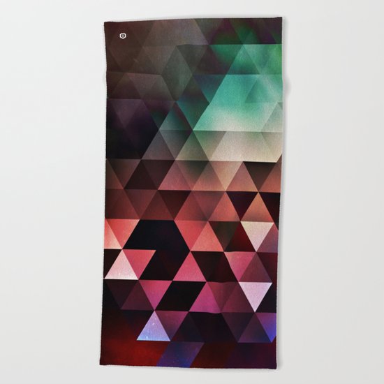 gyyn tydyy Beach Towel