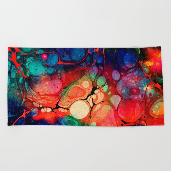 d drops Beach Towel