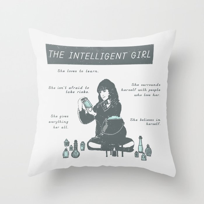 Hermione Granger / The Intelligent Girl Throw Pillow