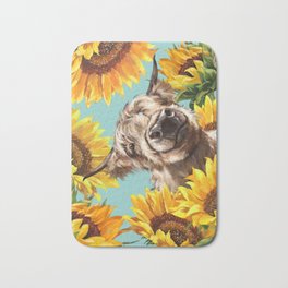 Highland Cow with Sunflowers in Blue Badematte