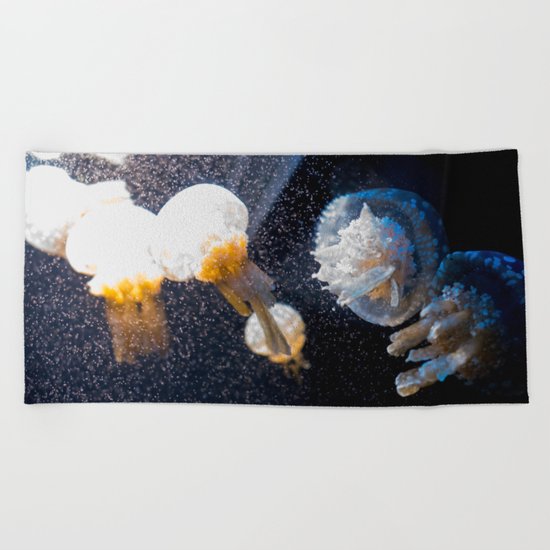 MEDUSAS Beach Towel