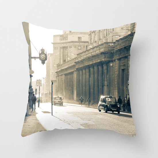 Old street that vanishes Throw Pillow