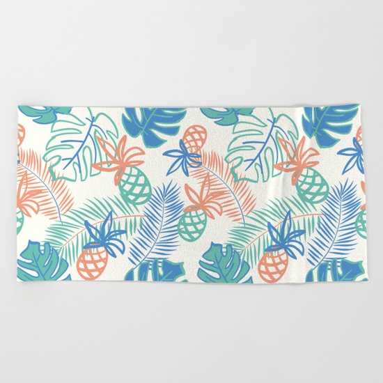 Pineapple pattern. Tropical foliage Beach Towel