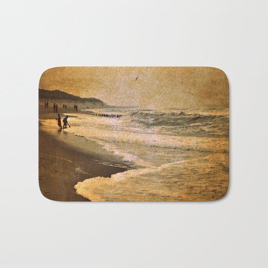 vintage beach sea Bath Mat