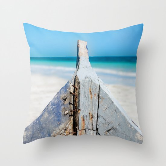 CONTRAST Throw Pillow