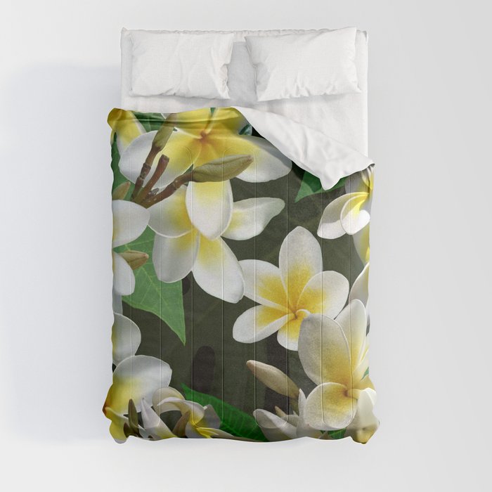 Plumeria Flowers Comforter