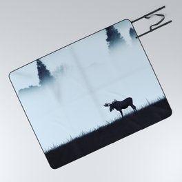 The moose - minimalist landscape Picnic Blanket
