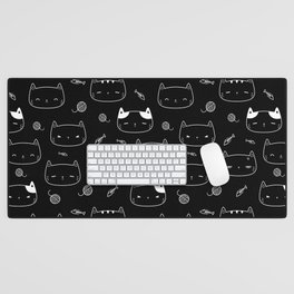 Black and White Doodle Kitten Faces Pattern Desk Mat