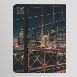 Brooklyn Bridge and Manhattan skyline at night in New York City iPad Folio Case