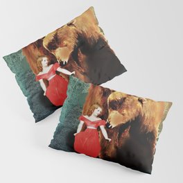 The girl and the beast Pillow Sham