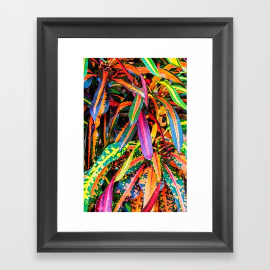 SIMPLY LEAVES Framed Art Print