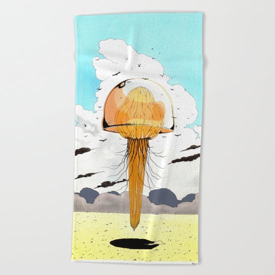 Méduse volante #4 Beach Towel