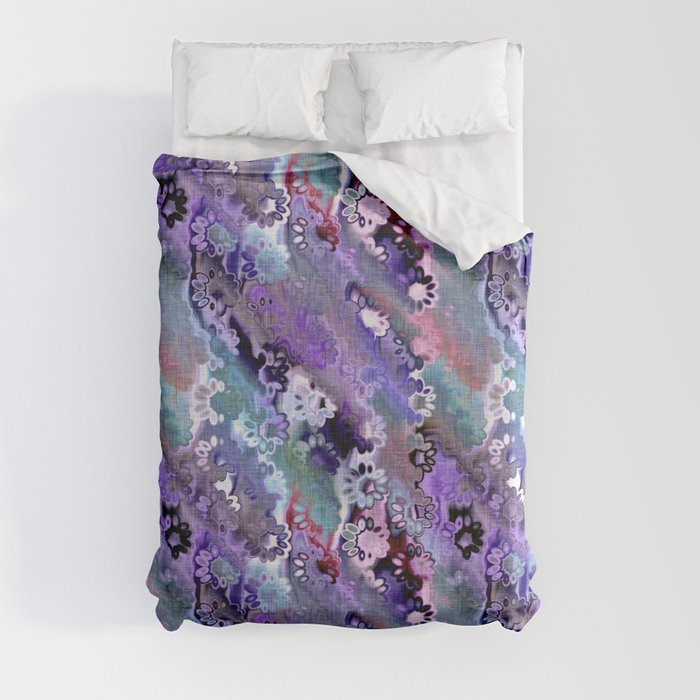 Ombre purple daisy floral tie dye batik pattern. Colorful boho flower summer girly linen paint wash Duvet Cover