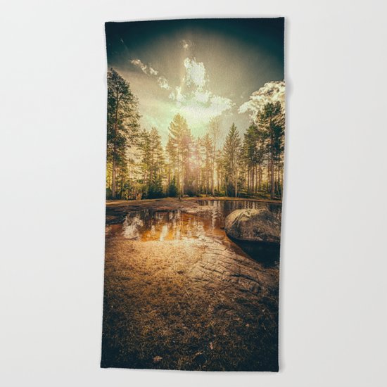 Sonne II Beach Towel