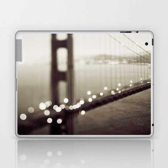 Meet Me In San Francisco (Black and White Edition) Laptop & iPad Skin