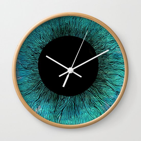 E Y E Wall Clock