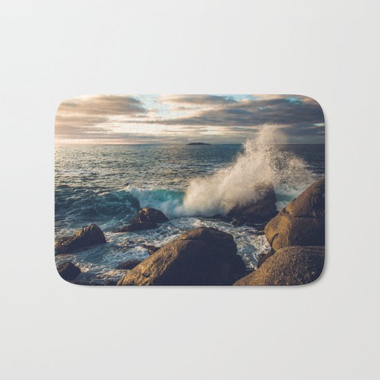Perfect Wavebreak Bath Mat