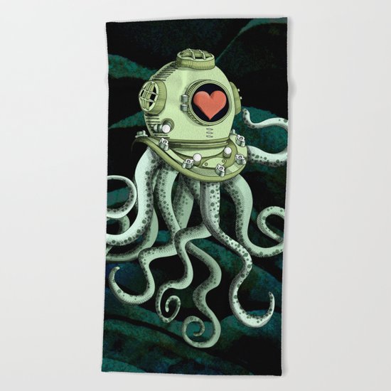 octopus diver in love Beach Towel