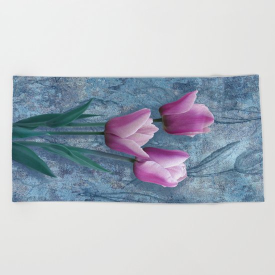 Pink tulips Beach Towel