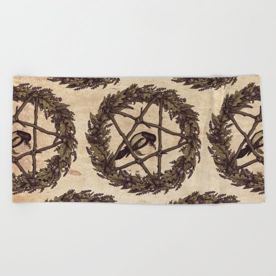 Botanical Pentacle: Wild Witch Beach Towel