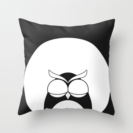 Sleepy owl Throw Pillow
