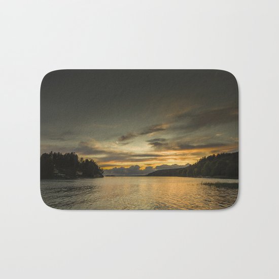 Echoes of days Bath Mat