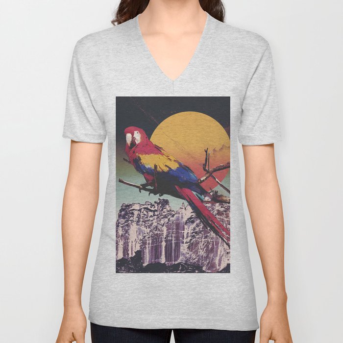 macaw' V Neck T Shirt