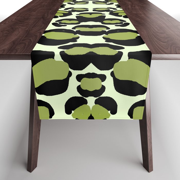 LEOPARD IN COLOR Table Runner