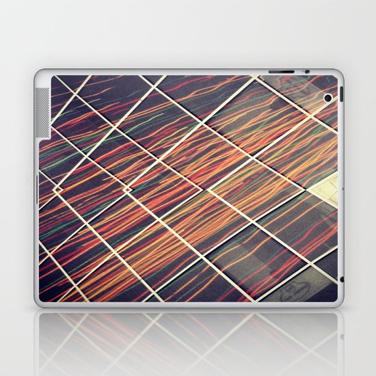 sym4 Laptop & iPad Skin