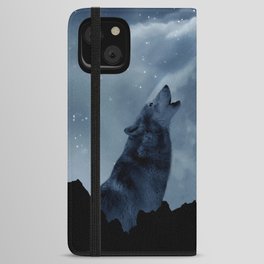 Wolf howling at full moon iPhone Wallet Case