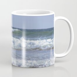 crashing tofino waves Mug