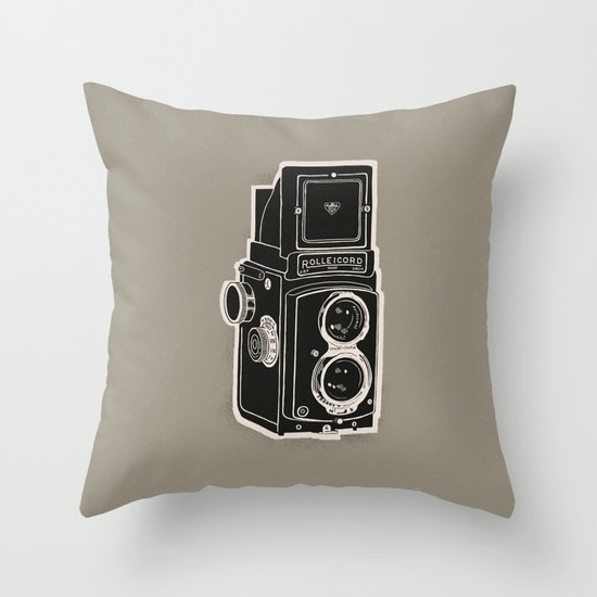 Rolleicord Throw Pillow