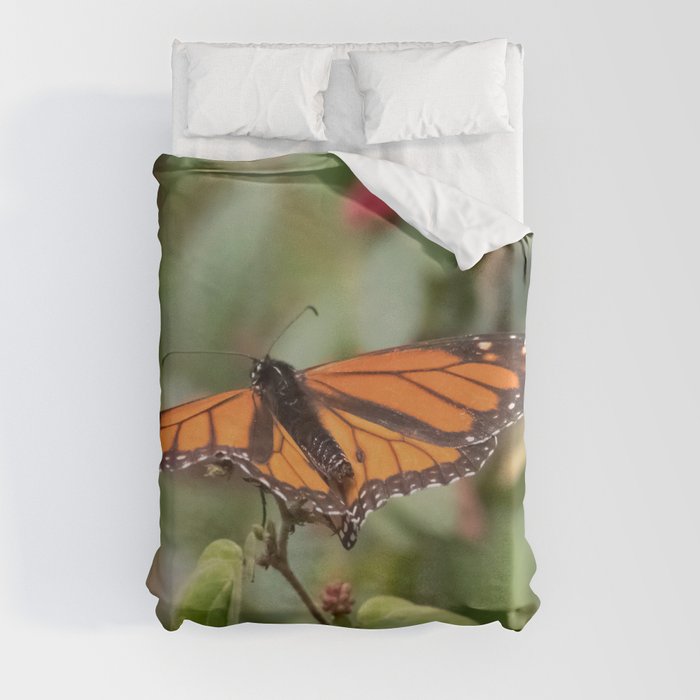 monarch butterfly perched Duvet Cover