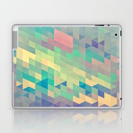 pystyl xpyss Laptop & iPad Skin