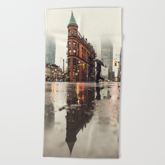 RAIN - WET - MAN - LIGHT - STREET - PHOTOGRAPHY Beach Towel