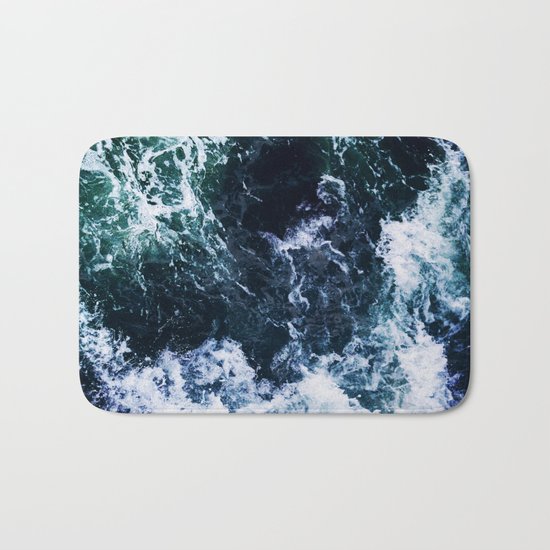 Wild ocean waves Bath Mat