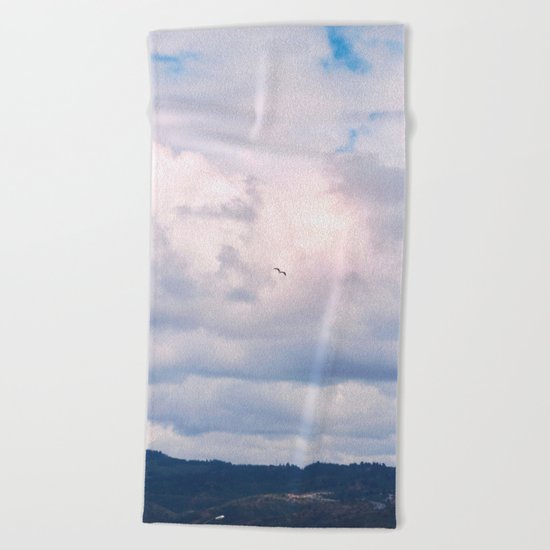 Pastel vibes 41 - El vuelo Beach Towel