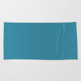 Dark Blue Solid Color Pairs Pantone Blue Moon 17-4328 TCX Shades of Blue Hues Beach Towel