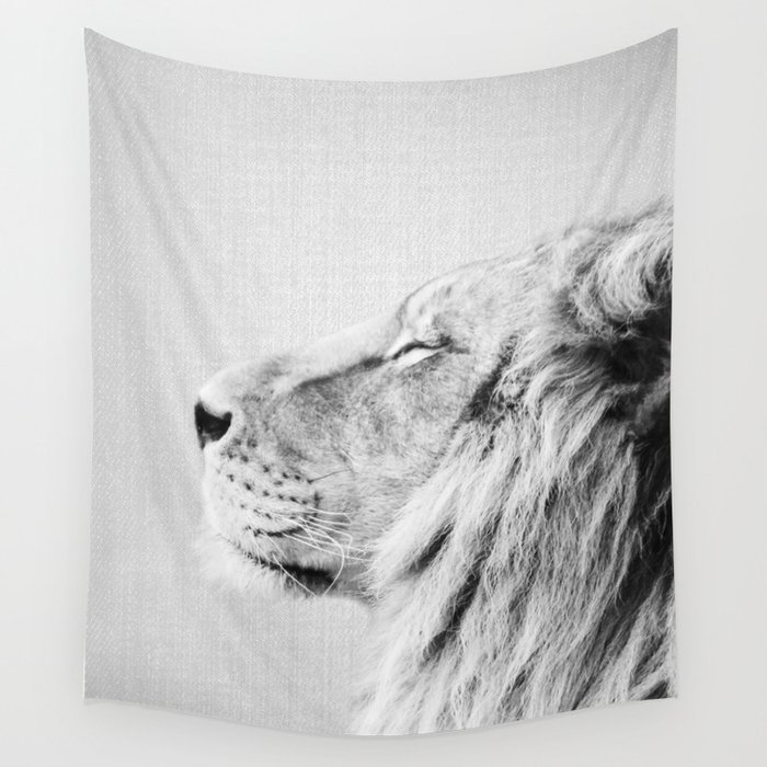 Lion Portrait - Black & White Wall Tapestry