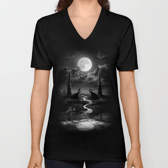 XVIII. The Moon Tarot Card Illustration V Neck T Shirt