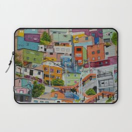 Casas de colores. Medellín Laptop Sleeve