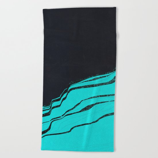 Cineraria Beach Towel