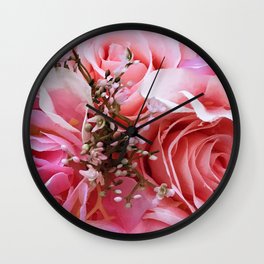 Exquisite Red-Pink Elegant Roses Bouquet Wall Clock