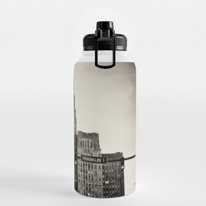 Silver Buffalo 18oz. Glass Water Bottle