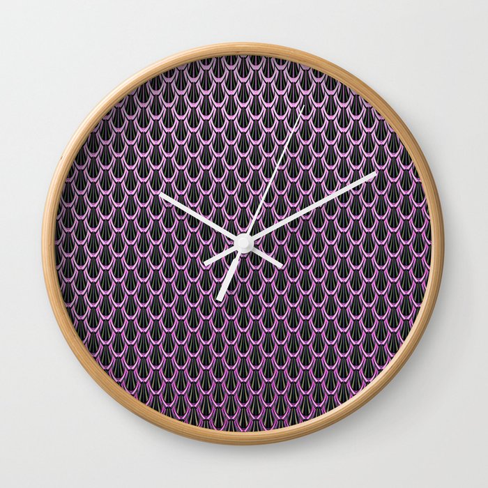 Chain Link Gleaming Rose Pink Metal Pattern Wall Clock